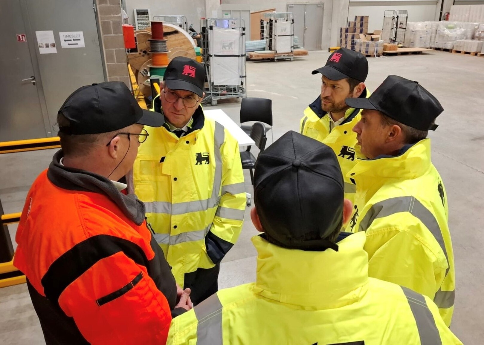 Visite du centre de distribution Delhaize à Asse