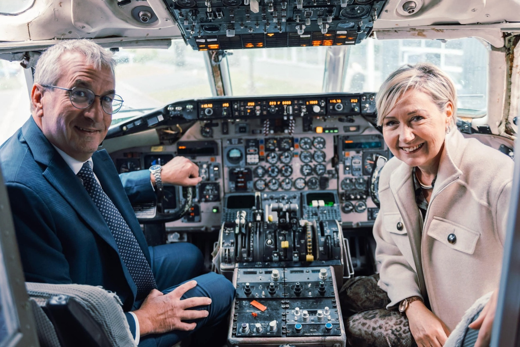 Inauguration de l'avion de formation 